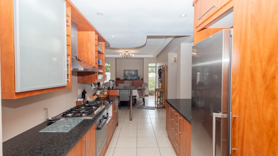 4 Bedroom Property for Sale in Sunset Beach Western Cape